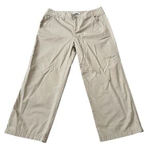 G.H. Bass new without tags size 6 women’s capris pants